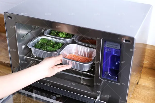 Thực phẩm RTC đóng gói trong bao bì nhôm và đưa vào nấu chín