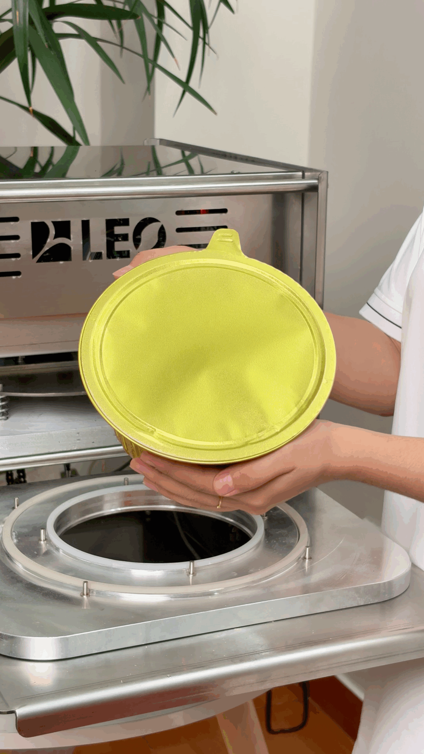 Giải pháp đóng gói thực phẩm chuyên nghiệp với máy ép seal nhôm