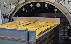 5 Điều Doanh Nghiệp Thực Phẩm Cần Biết Trước Khi Chuyển Sang Bao Bì Nhôm 9 Bao bì nhôm tiệt trùng: Giải pháp đóng gói thực phẩm được thương hiệu lớn tin chọn