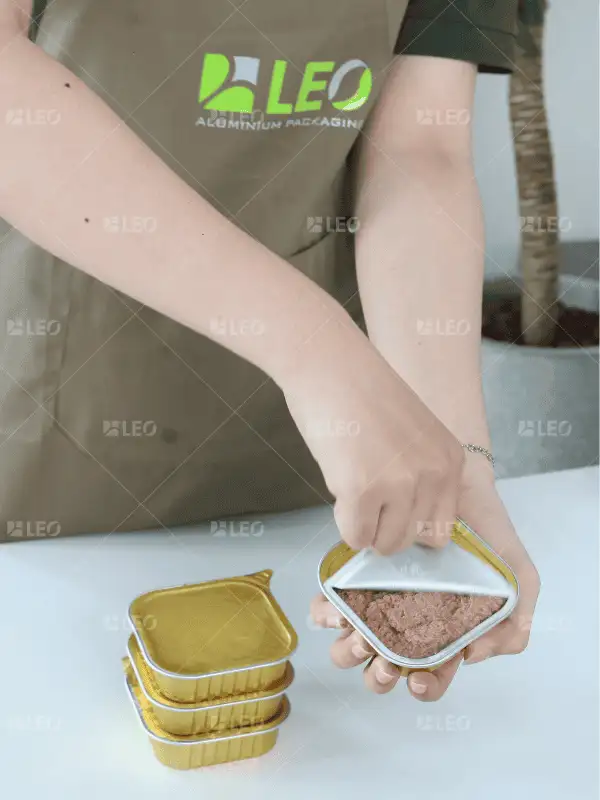 Nhà Máy Pate Chọn Khay Nhôm Thay Vì Hộp Thiếc – Lý Do Là Gì? 3 Pate khay nhom