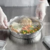 Ảnh nghệ thuật thực tế khay nhôm tròn phổ thông 1020ml từ LEO Aluminium Packaging đựng món ăn takeaway