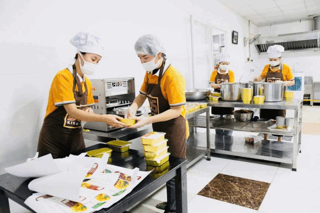 Không gian vận hành Bếp Dì Năm
